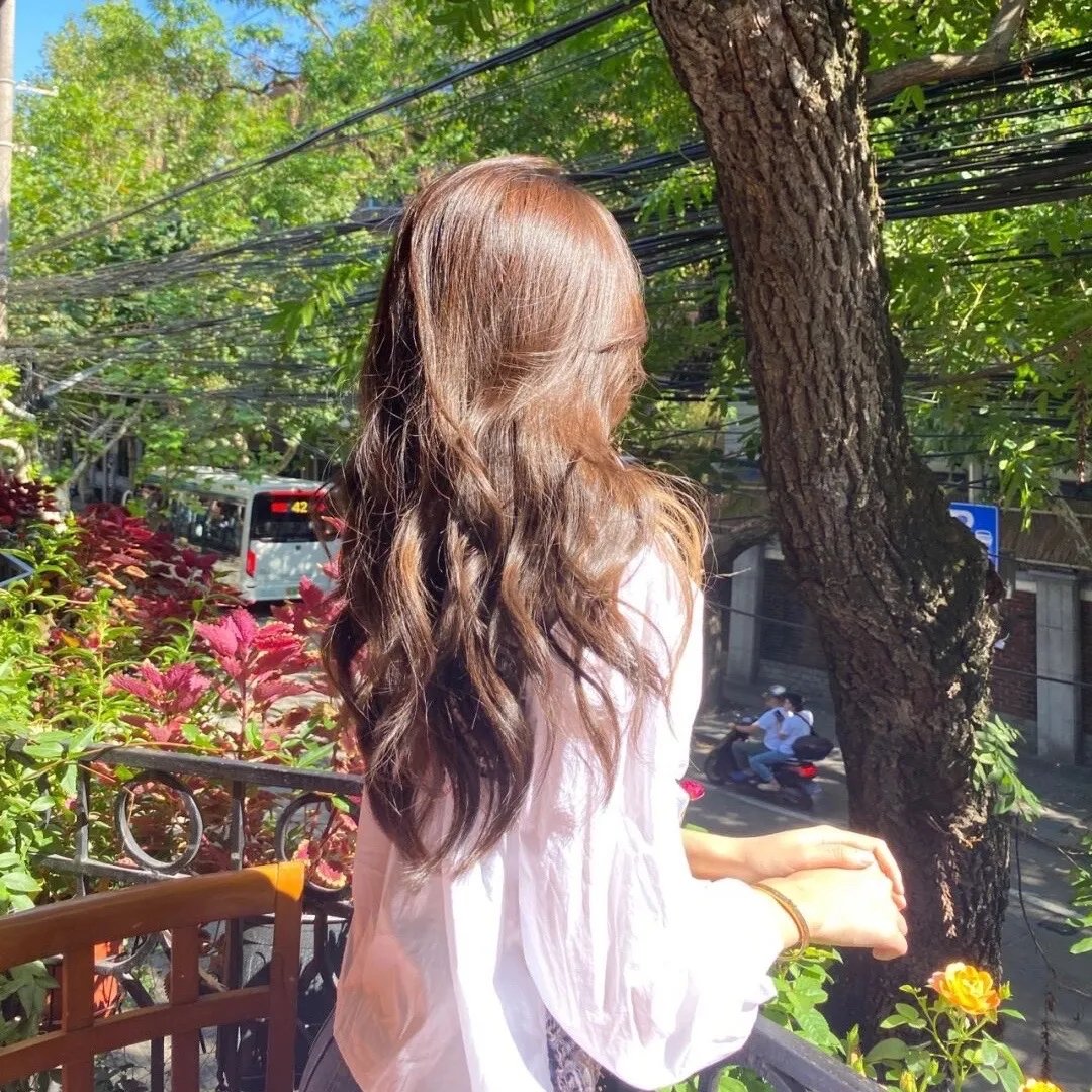 抓住救命稻草的野兽们
